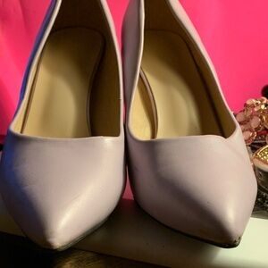 Chic Lavender Women's Heels (Size 8-1/2)